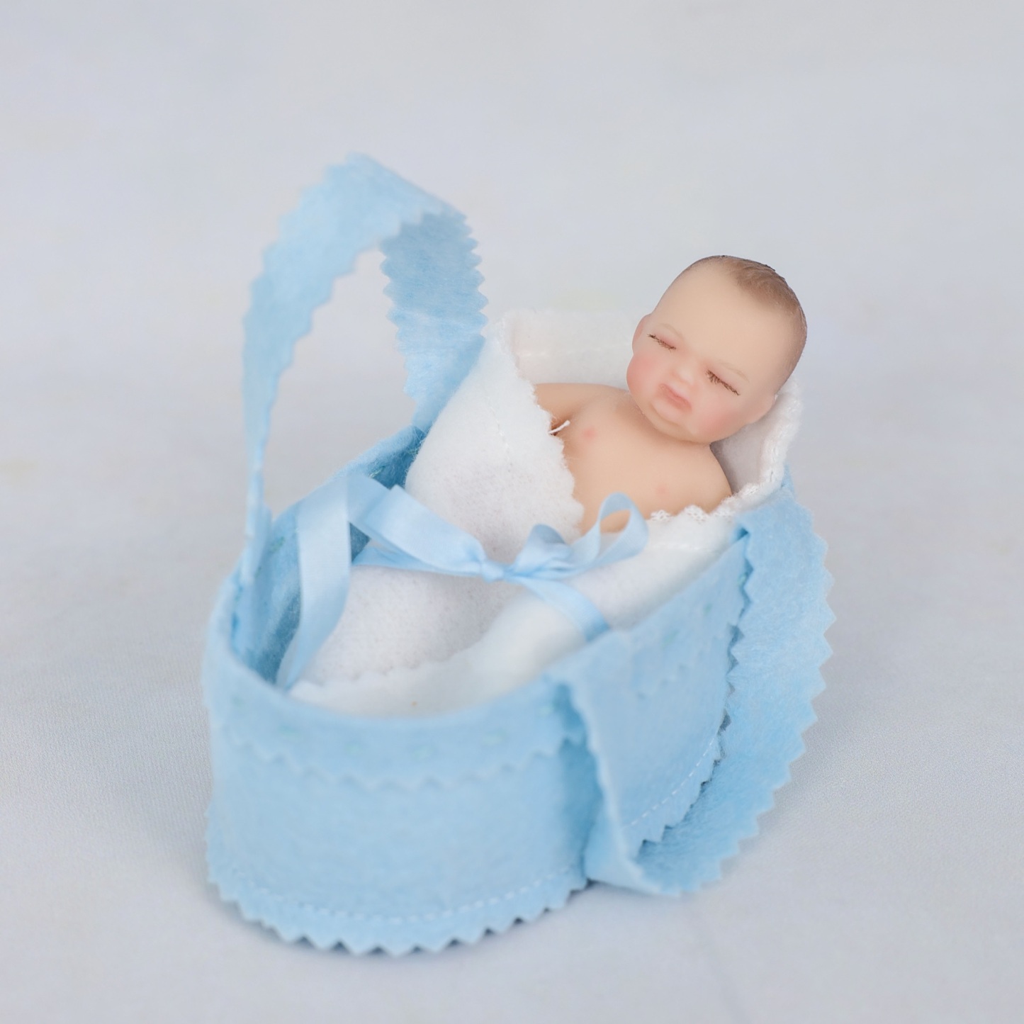 10cm/4Inch Lifelike Silicone Reborn Girl Baby Doll