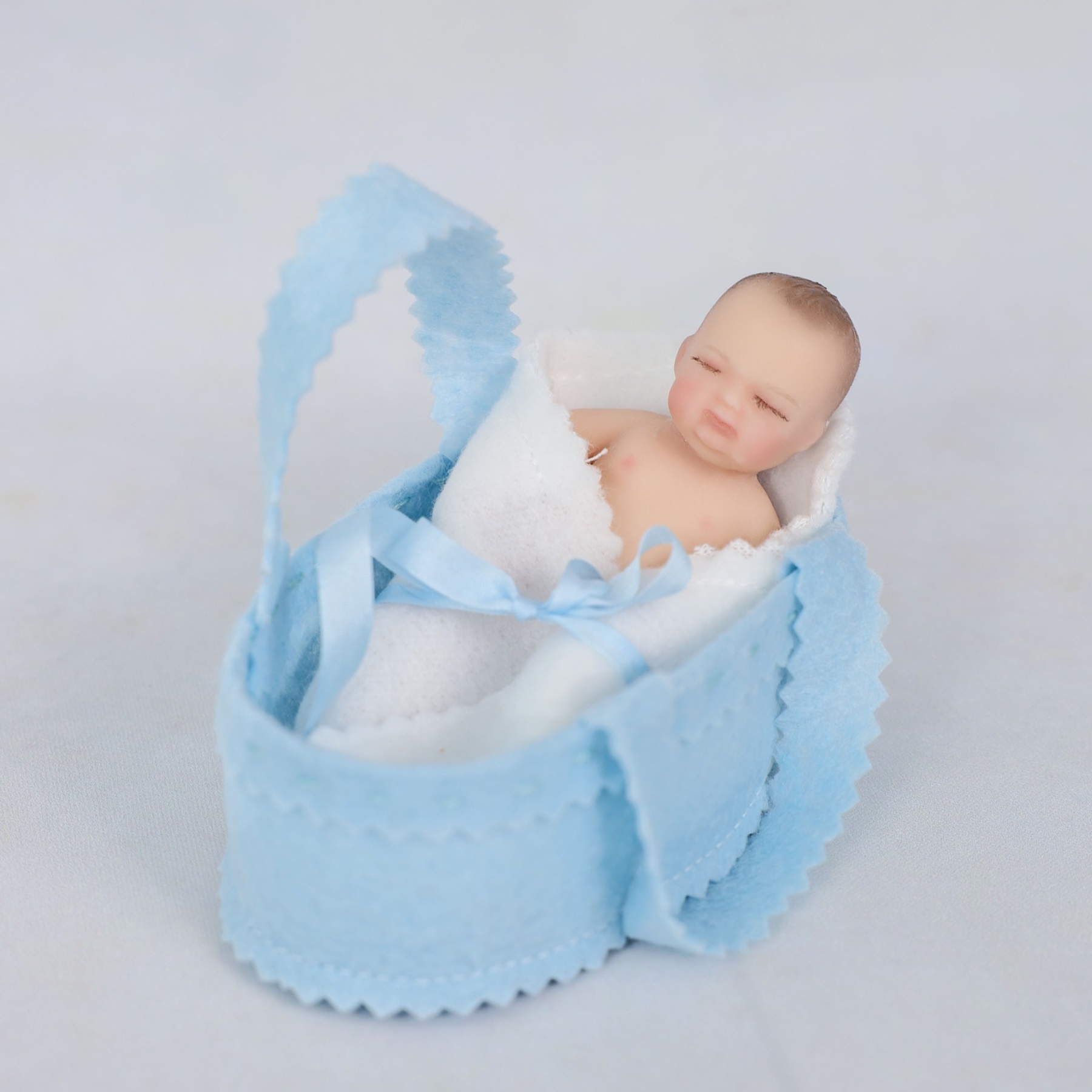 10cm/4Inch Lifelike Silicone Reborn Girl Baby Doll