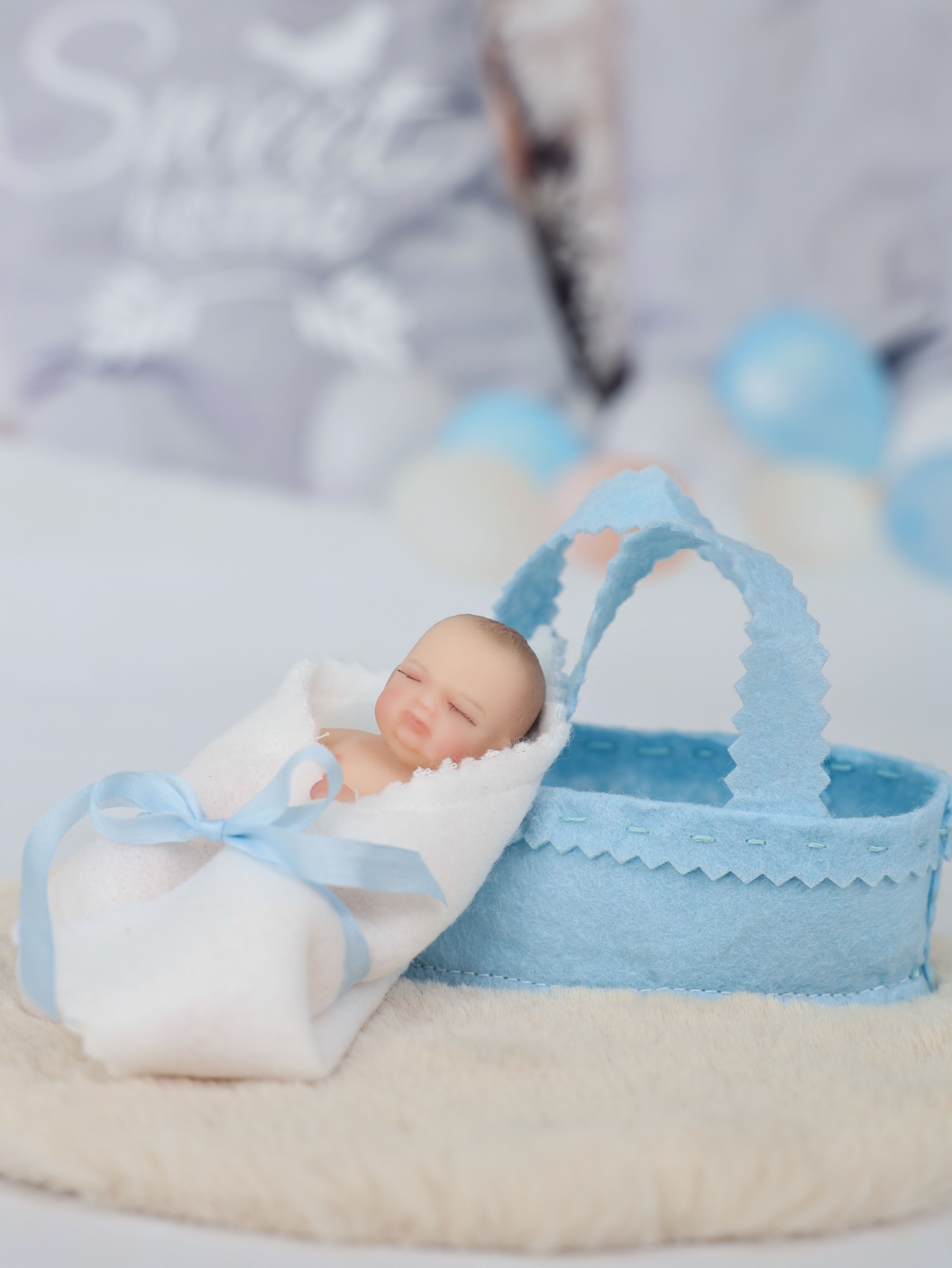 10cm/4Inch Lifelike Silicone Reborn Girl Baby Doll