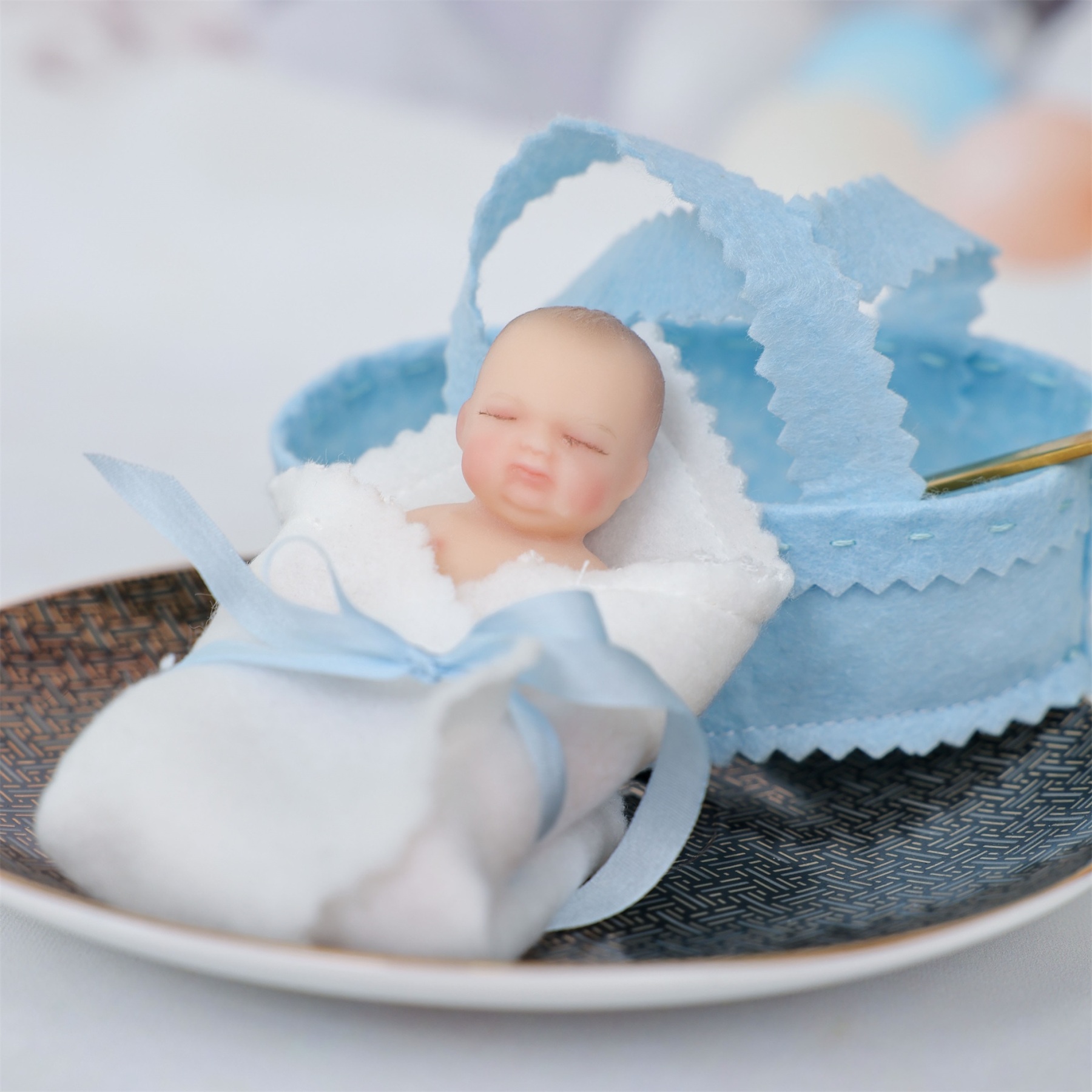 10cm/4Inch Lifelike Silicone Reborn Girl Baby Doll