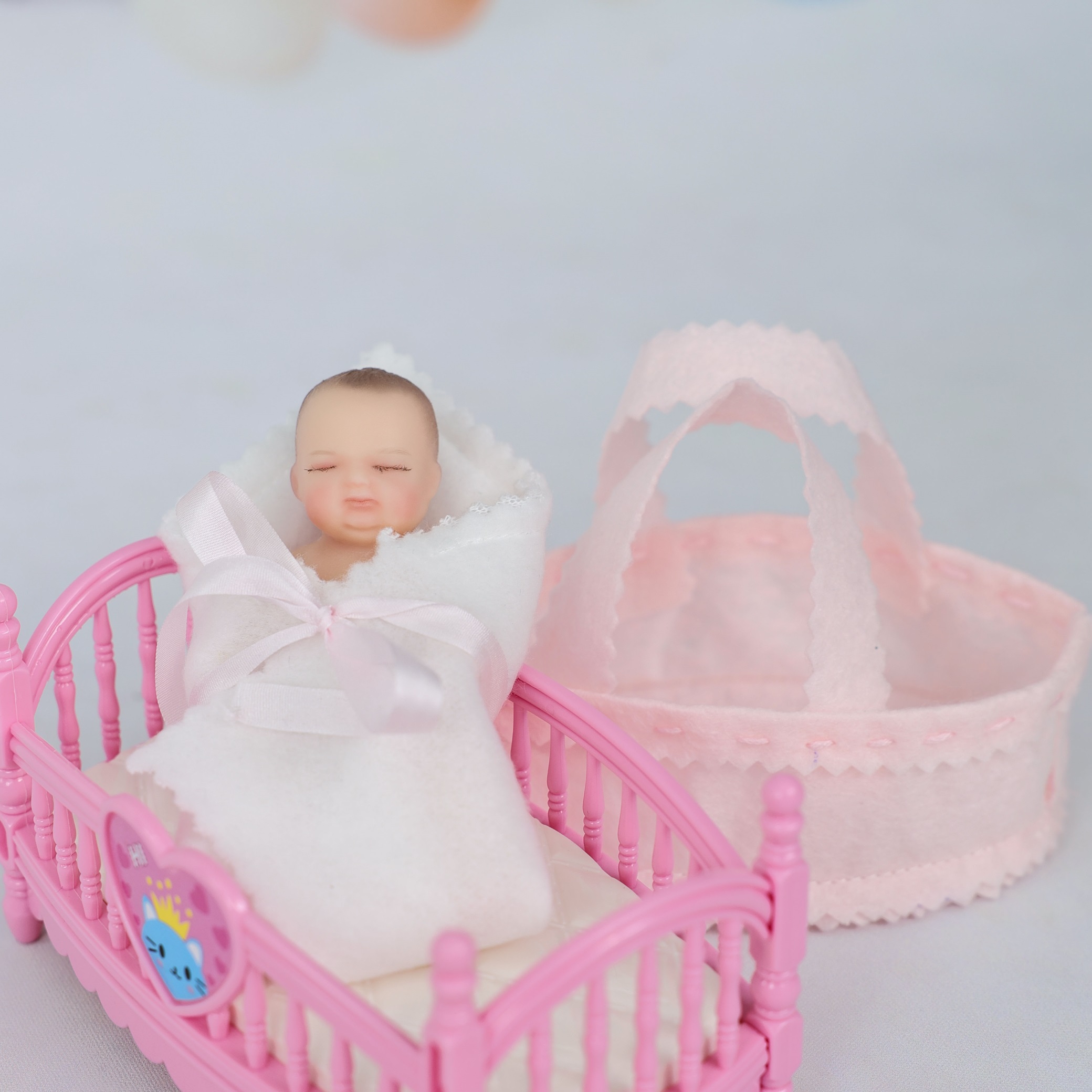 10cm/4Inch Lifelike Silicone Reborn Girl Baby Doll
