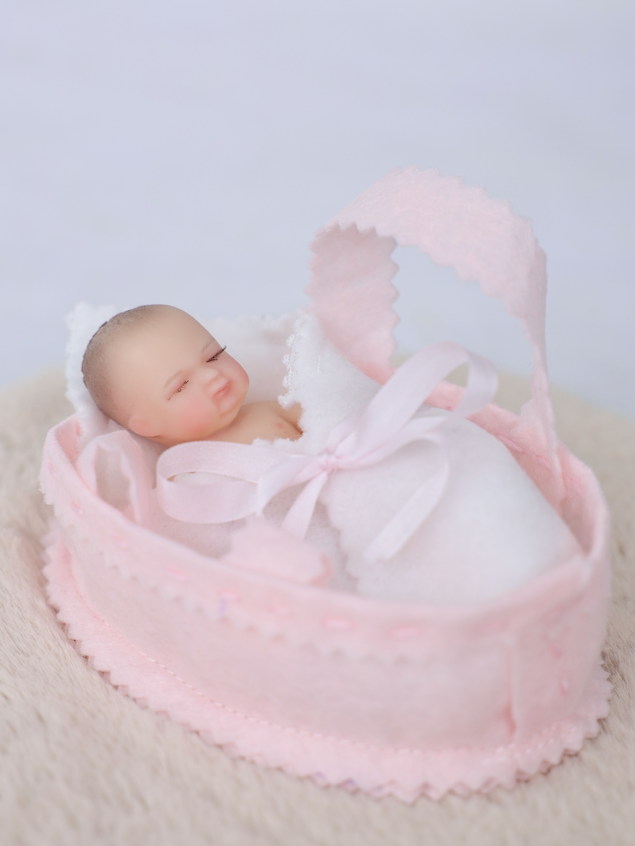 10cm/4Inch Lifelike Silicone Reborn Girl Baby Doll