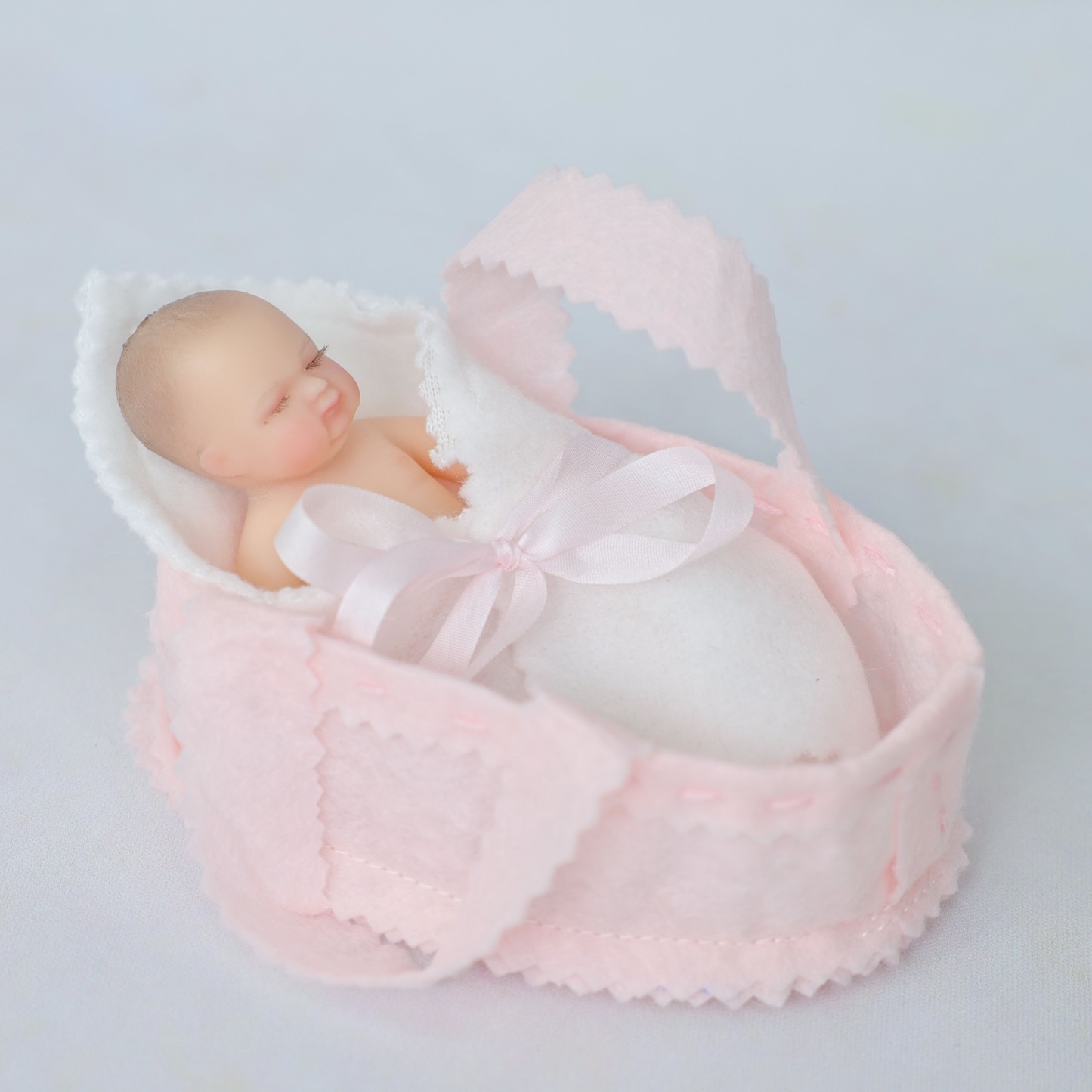 10cm/4Inch Lifelike Silicone Reborn Girl Baby Doll