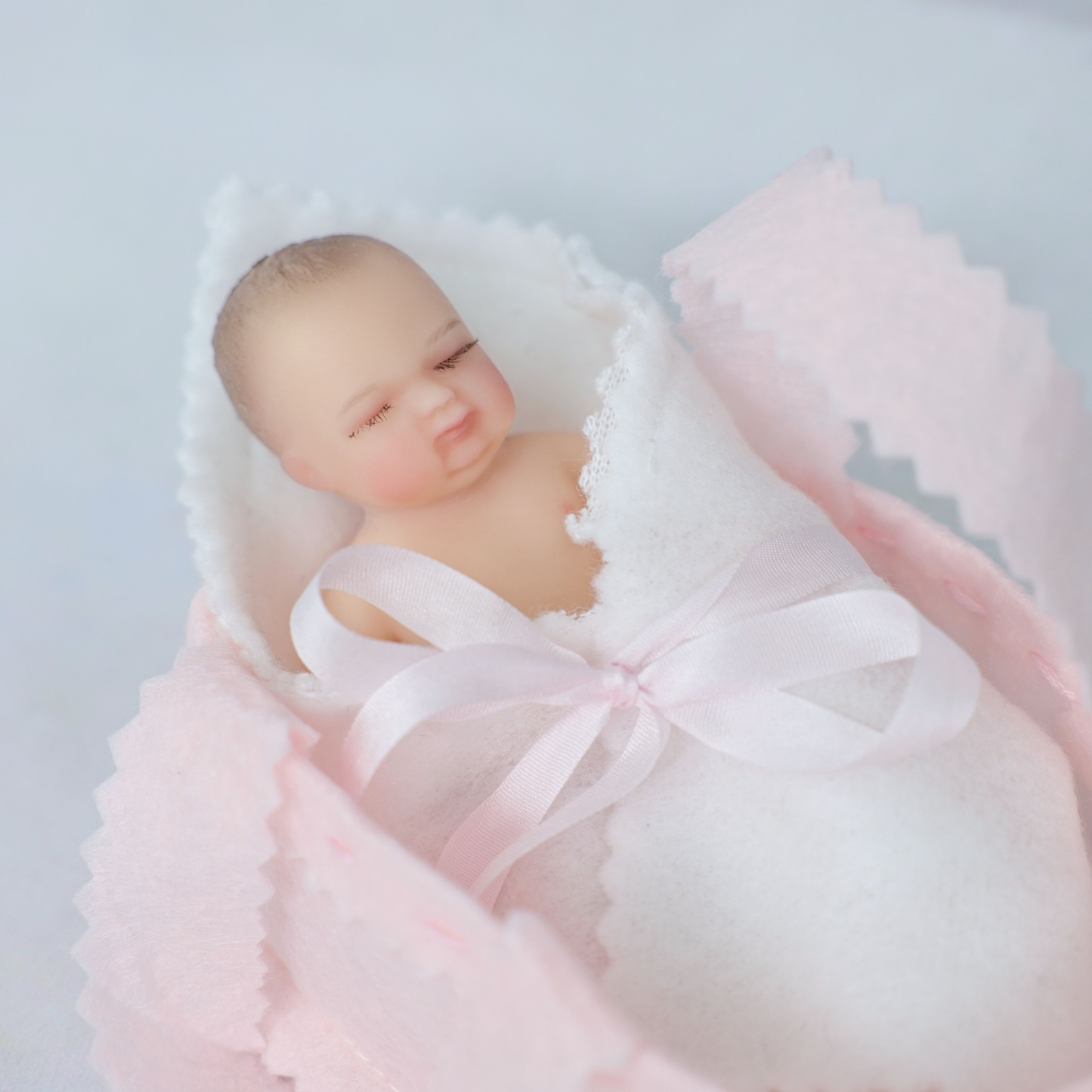 10cm/4Inch Lifelike Silicone Reborn Girl Baby Doll