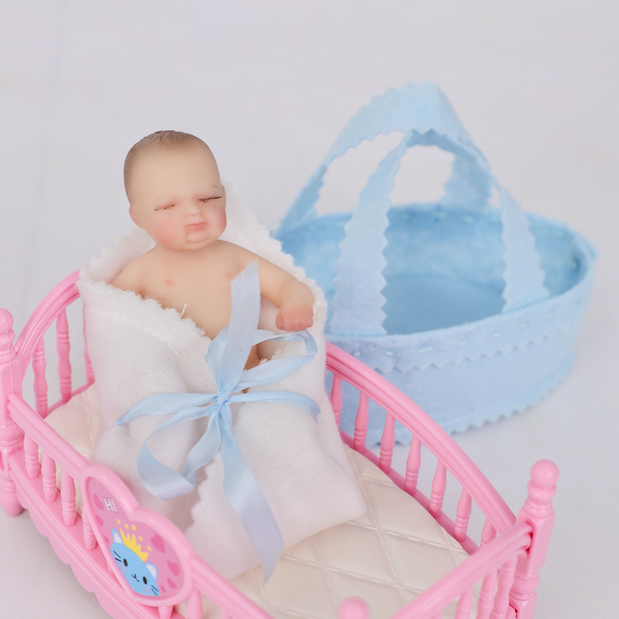10cm/4Inch Lifelike Silicone Reborn Girl Baby Doll