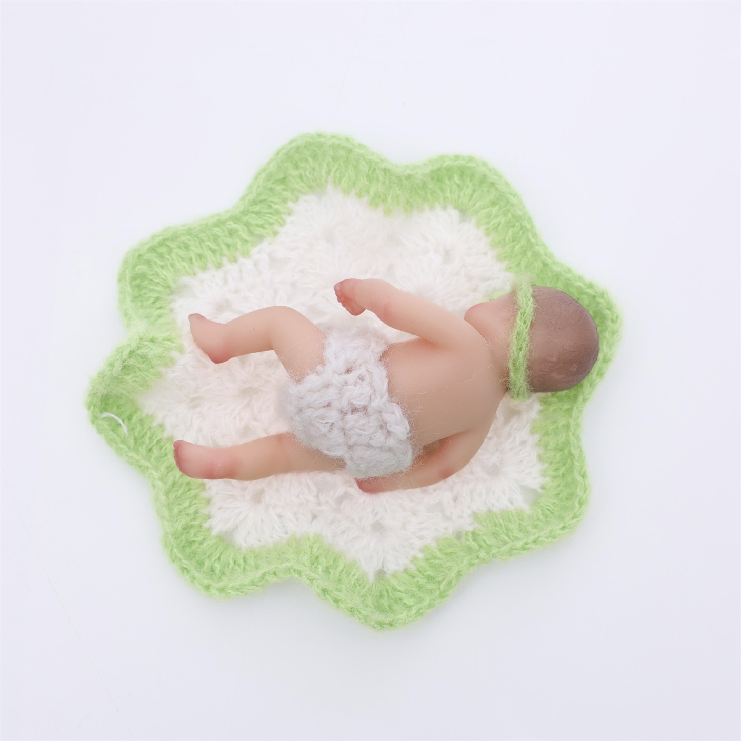 10cm/4Inch Lifelike Silicone Reborn Girl Baby Doll 