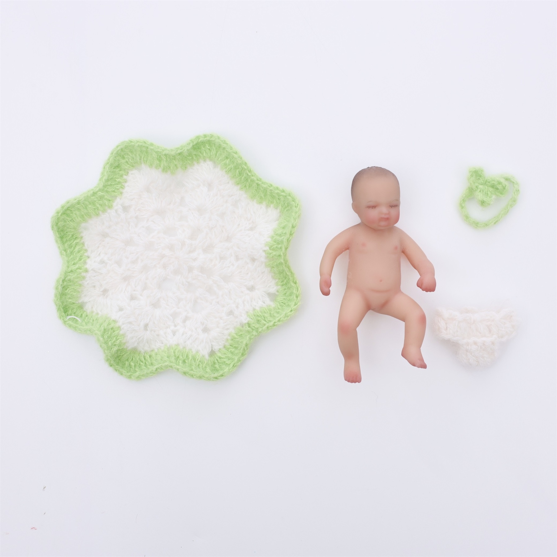 10cm/4Inch Lifelike Silicone Reborn Girl Baby Doll 