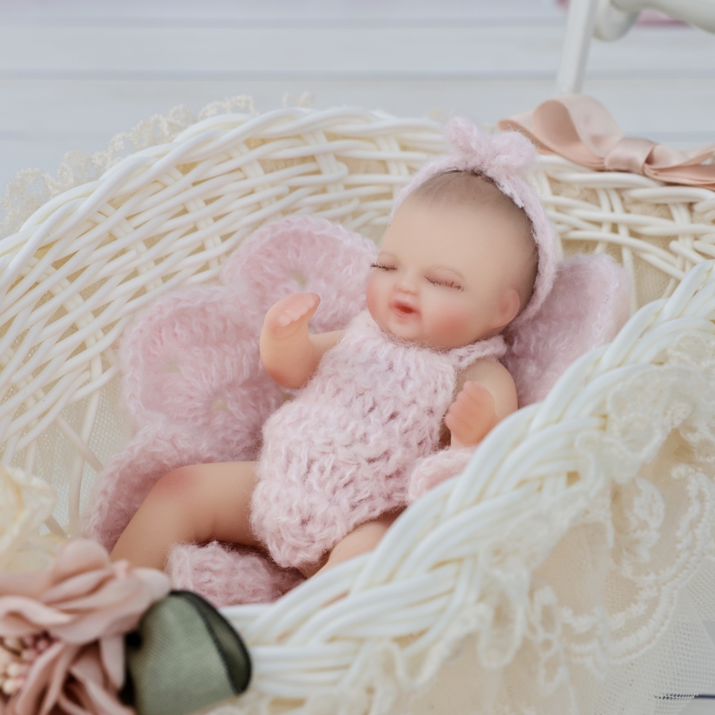 10cm/4Inch Lifelike Silicone Reborn Girl Baby Doll