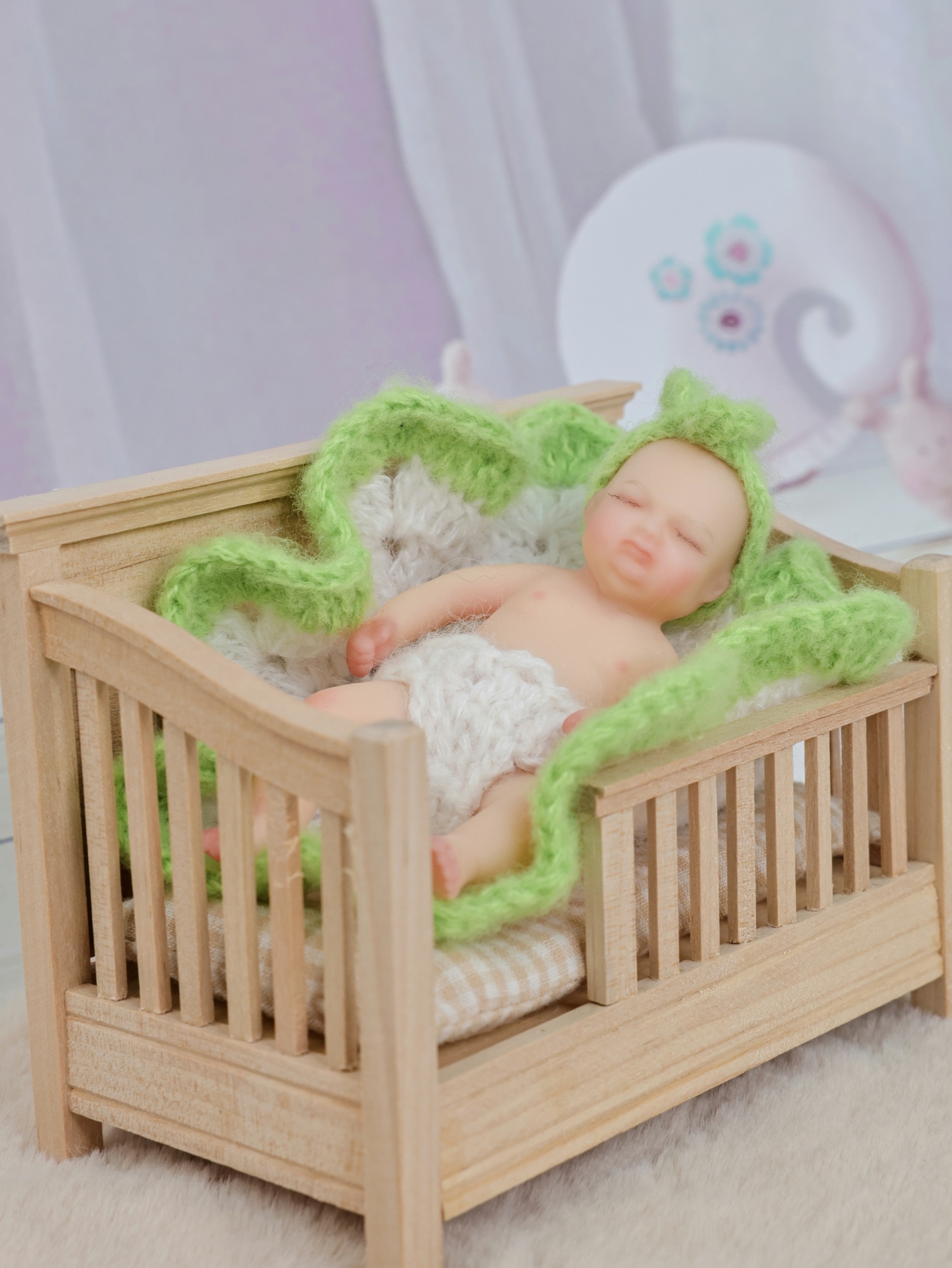 10cm/4Inch Lifelike Silicone Reborn Girl Baby Doll 