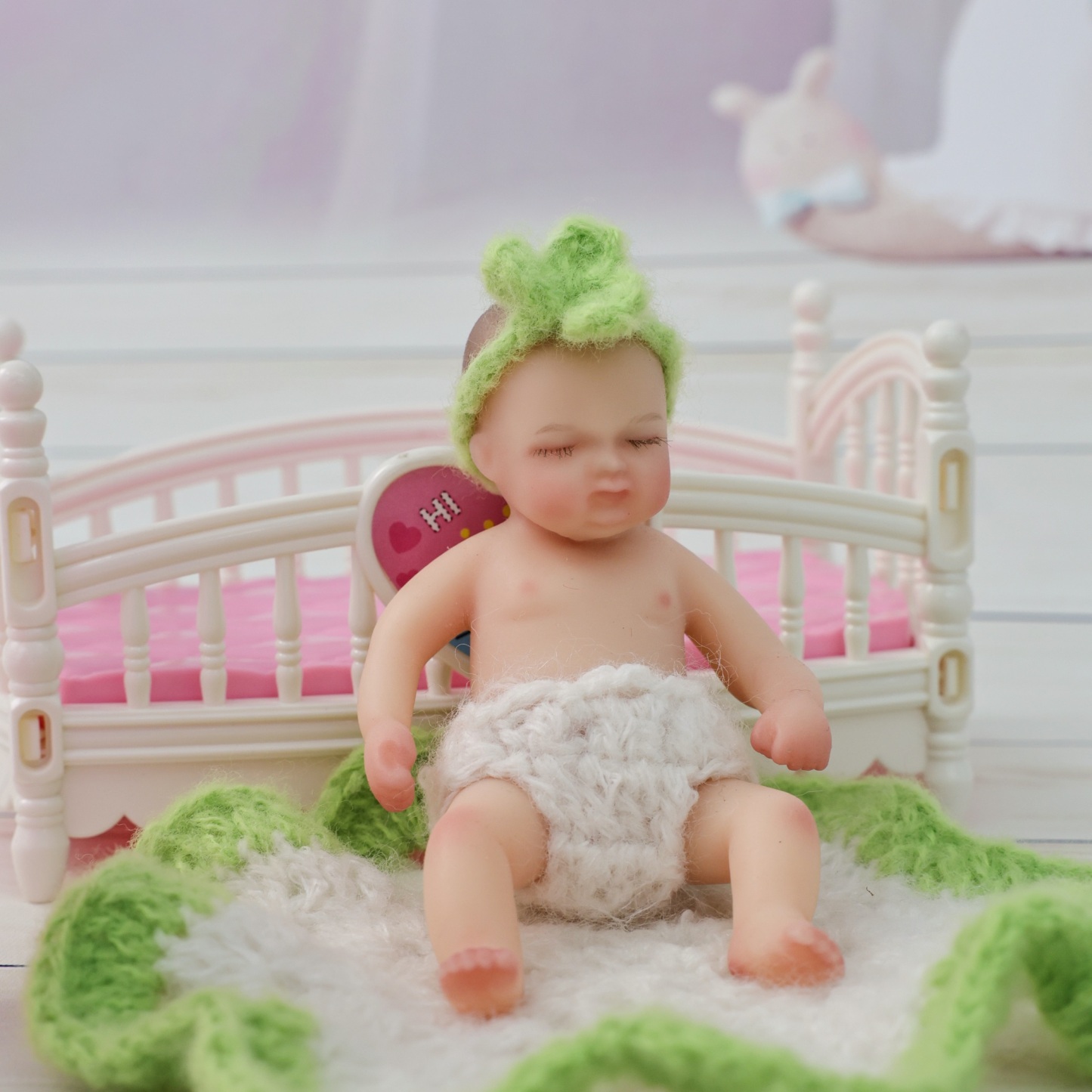 10cm/4Inch Lifelike Silicone Reborn Girl Baby Doll 