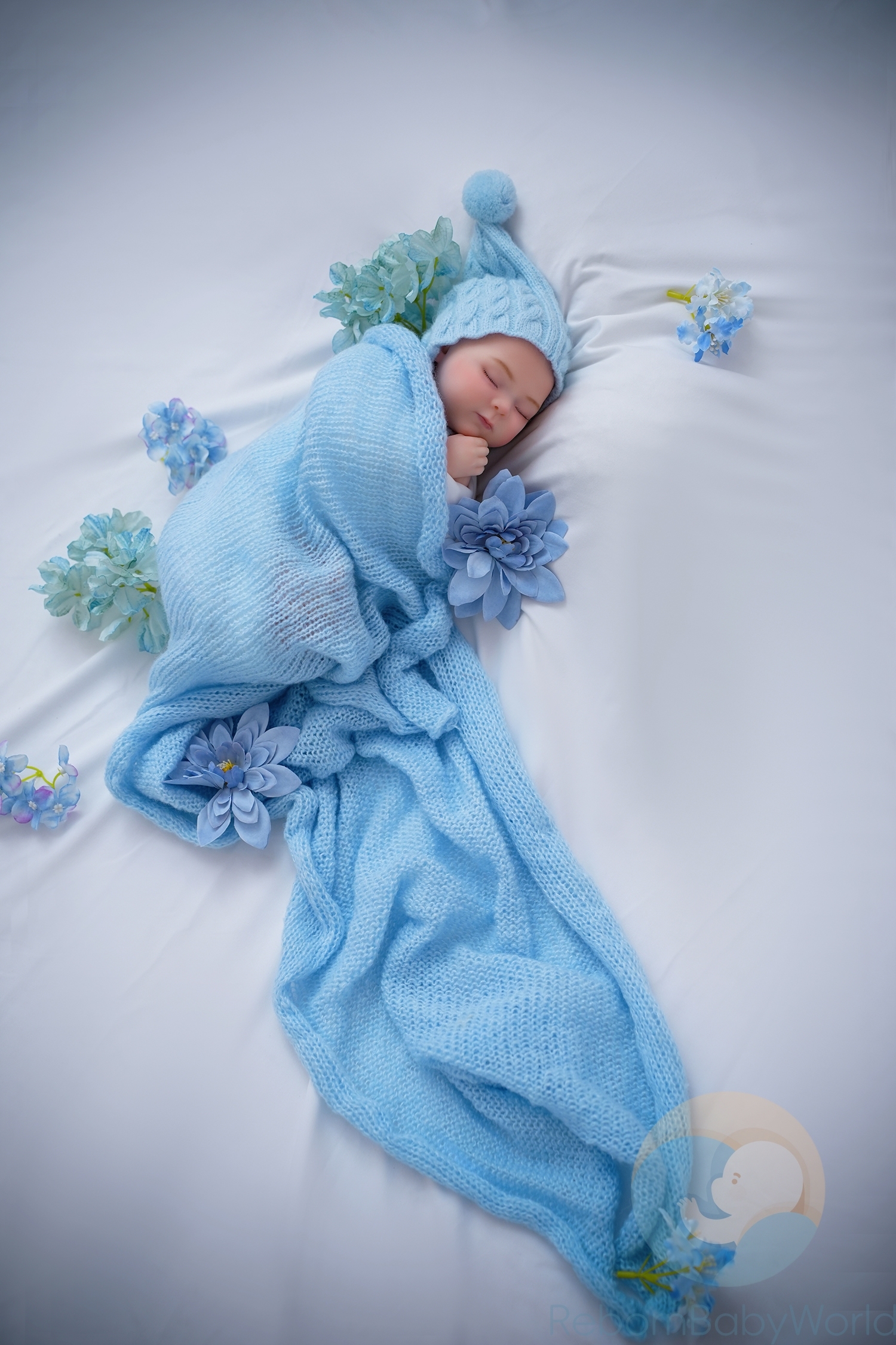 40cm/16inch Soft Silicone Elastic Closed Eyes Reborn Baby Girl Doll