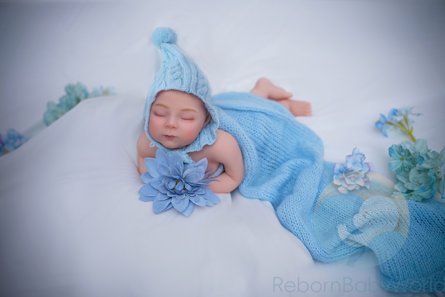 40cm/16inch Soft Silicone Elastic Closed Eyes Reborn Baby Girl Doll