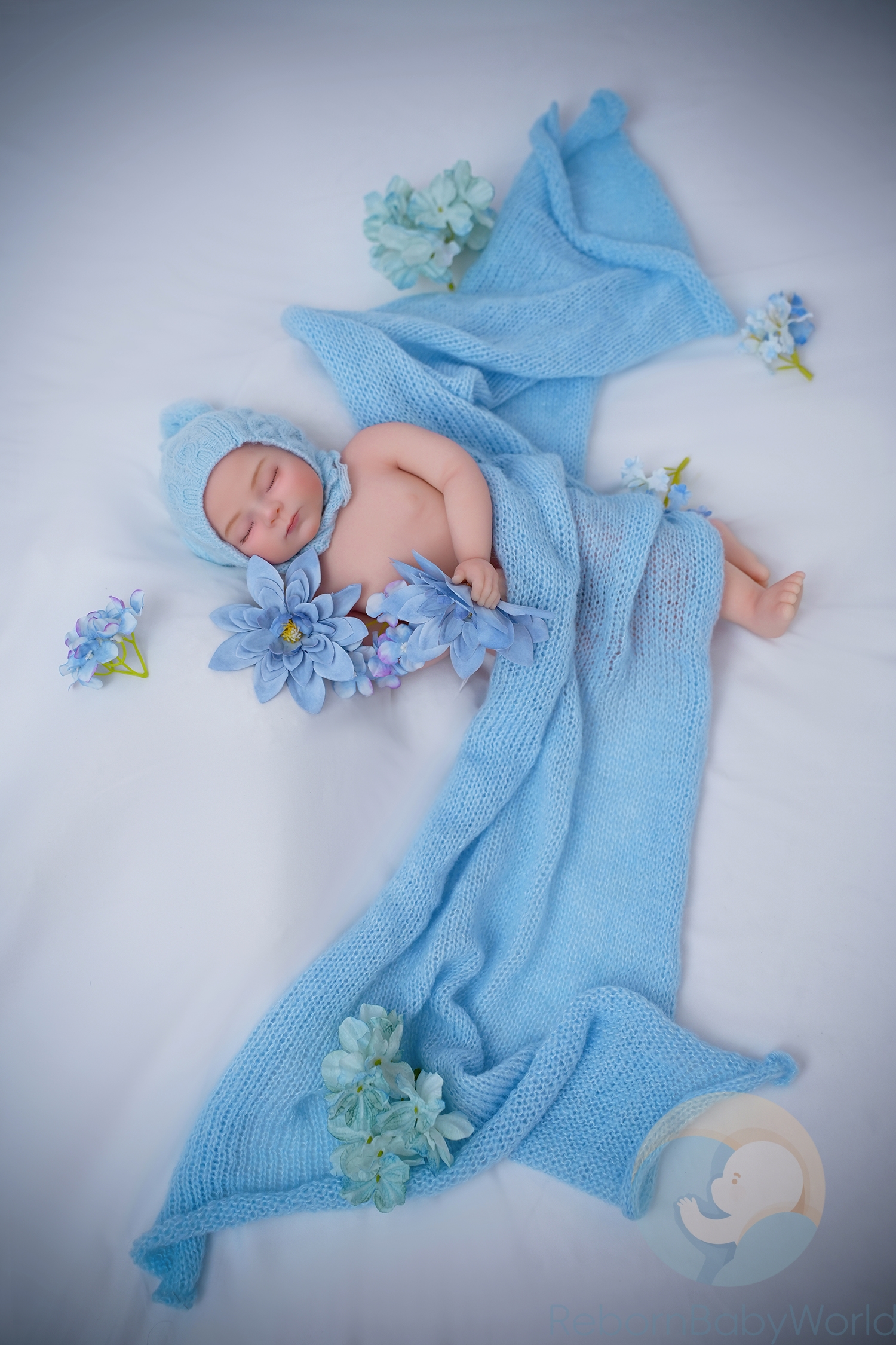 40cm/16inch Soft Silicone Elastic Closed Eyes Reborn Baby Girl Doll