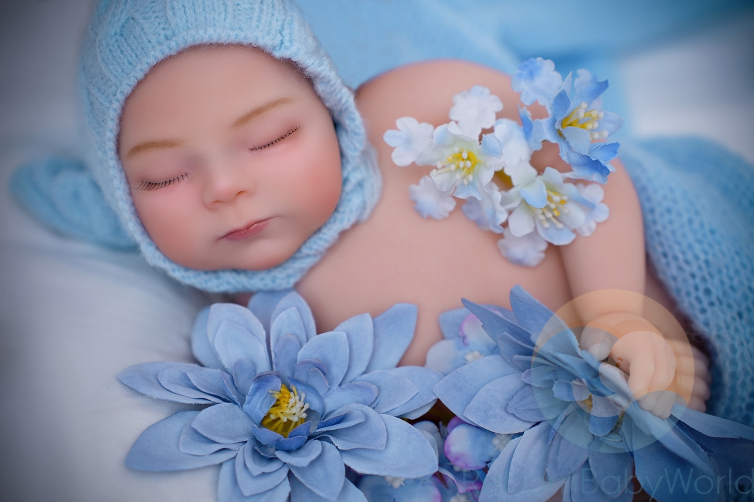 40cm/16inch Soft Silicone Elastic Closed Eyes Reborn Baby Girl Doll