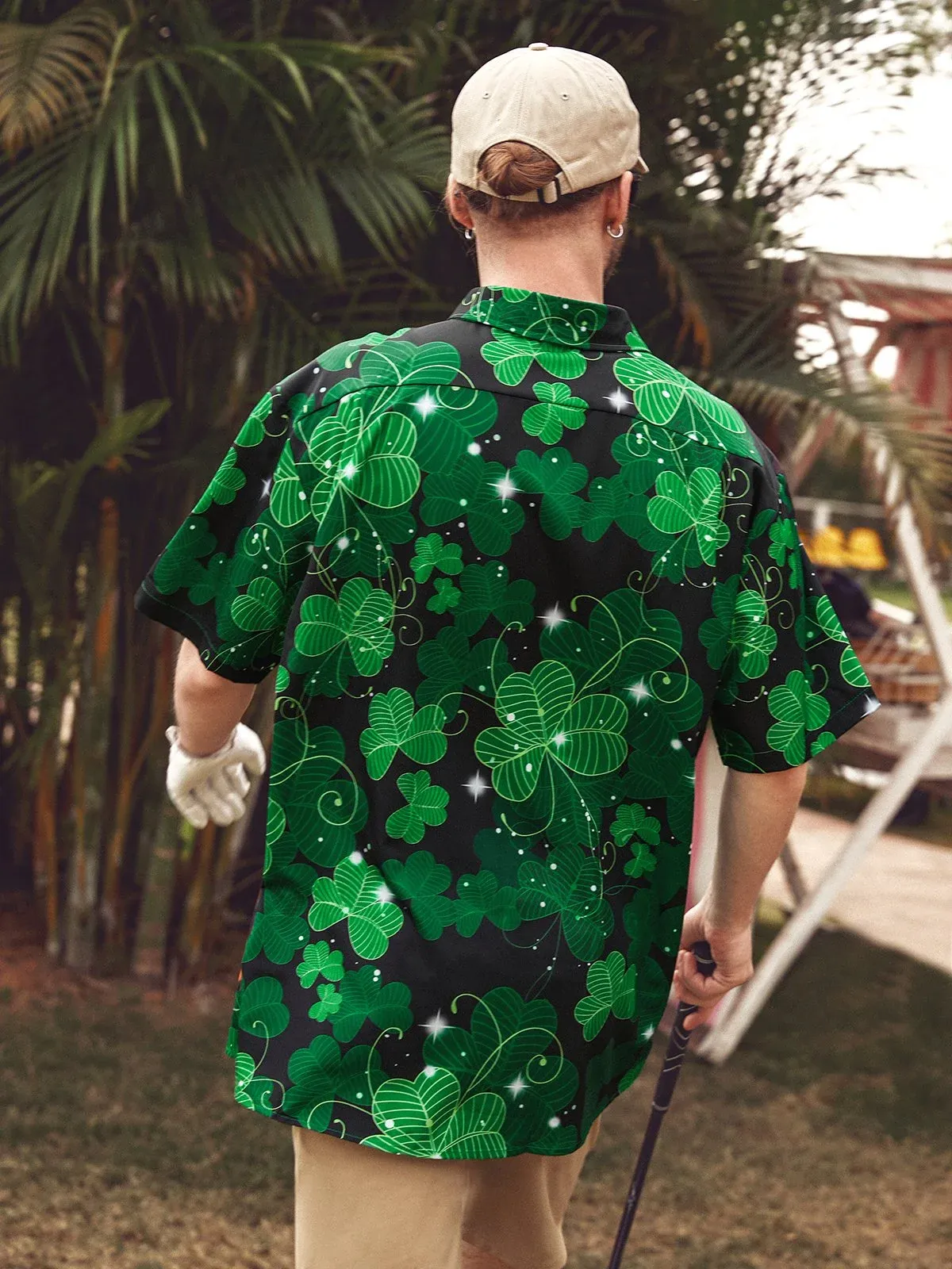 Hawaiian Button Up Shirt for Men Green St. Patrick's Day Lucky Clover Gold Coins Beauty Regular Fit Short Sleeve Shirt St Paddy's Day Shirt