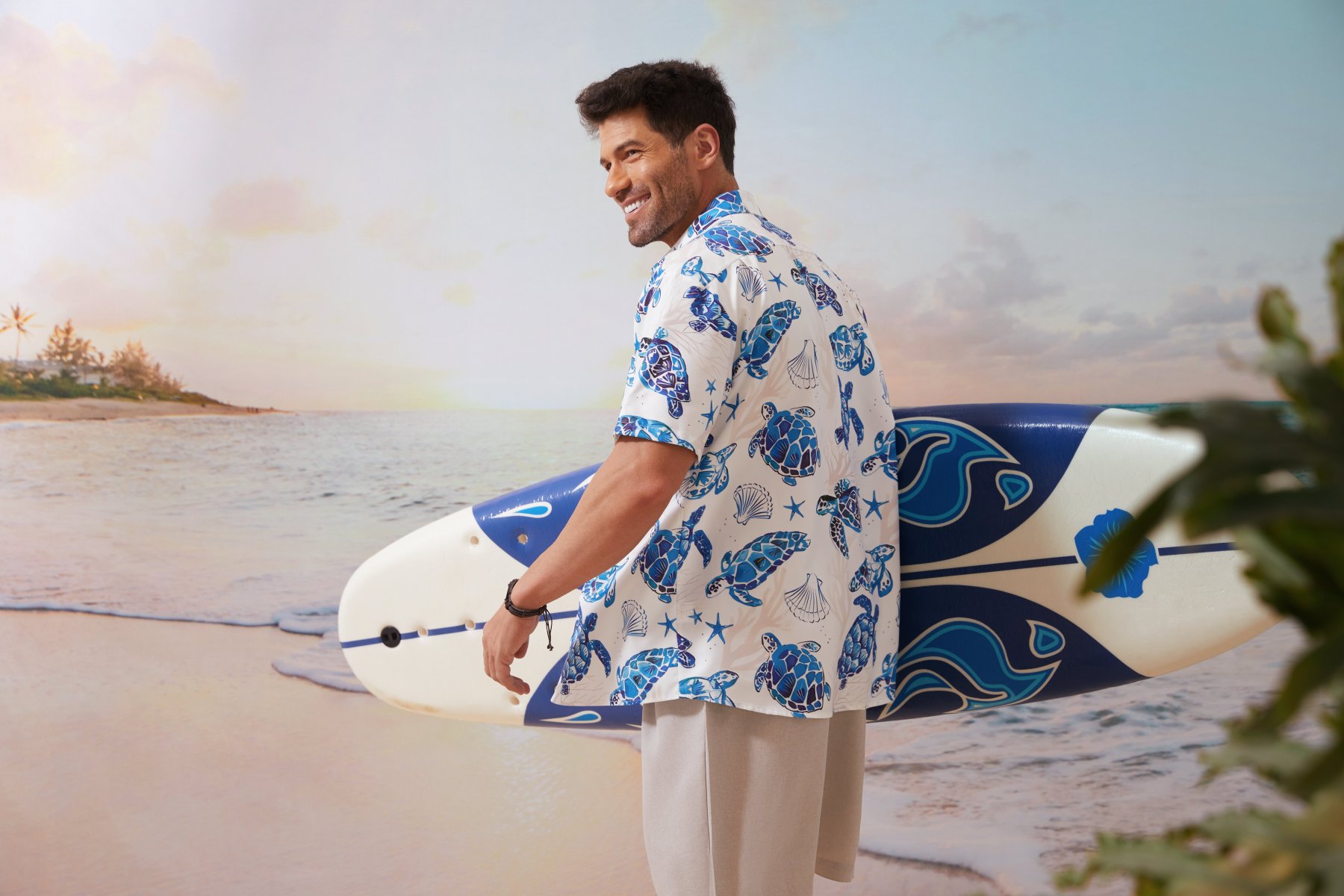 Sea Turtle Chest Pocket Short Sleeve Hawaiian Shirt