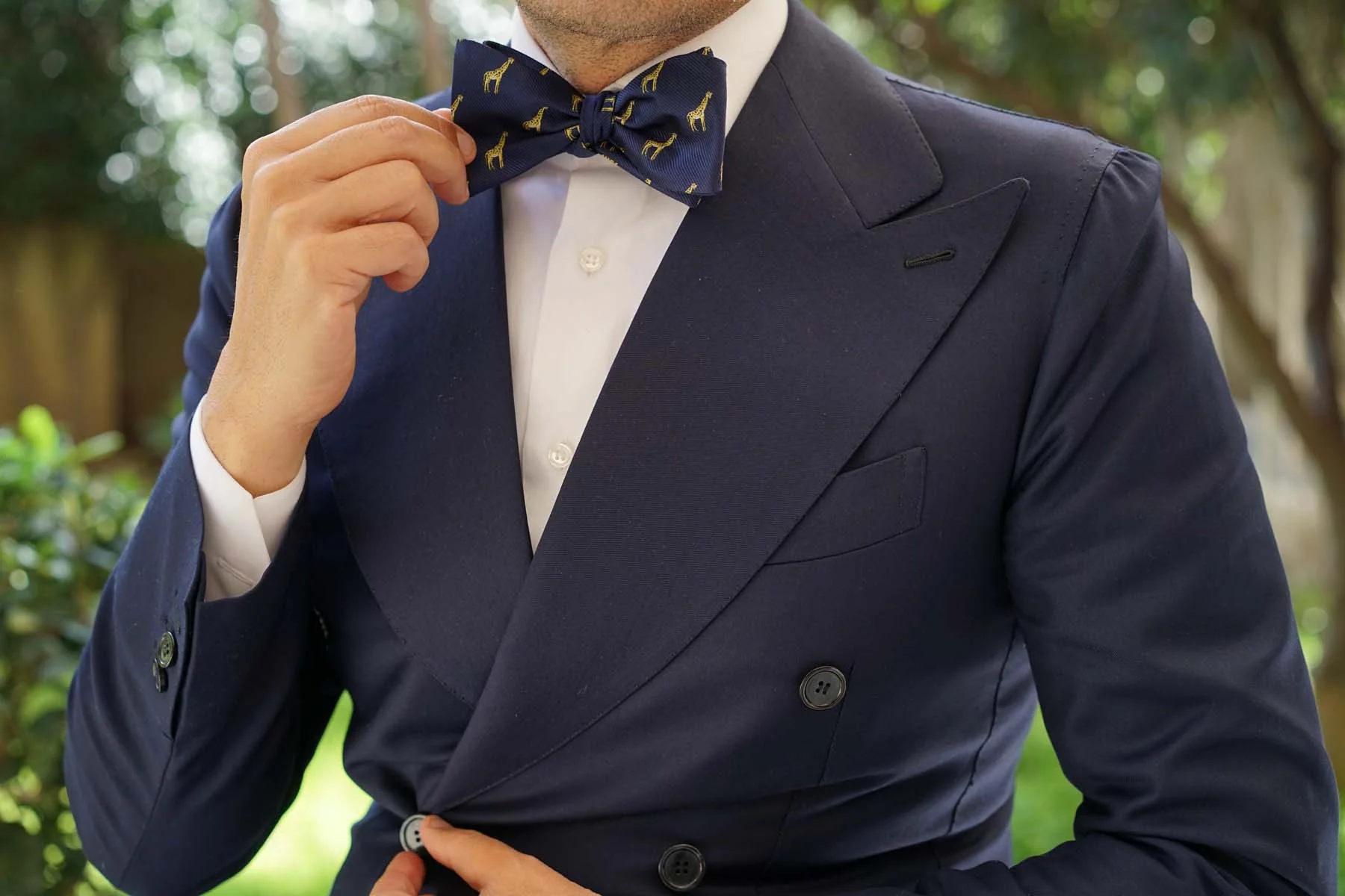 Natbeck Giraffe Self Bow Tie Cute Cotton Self Tie Bow Tie with Giraffe Pattern for Office or Parties