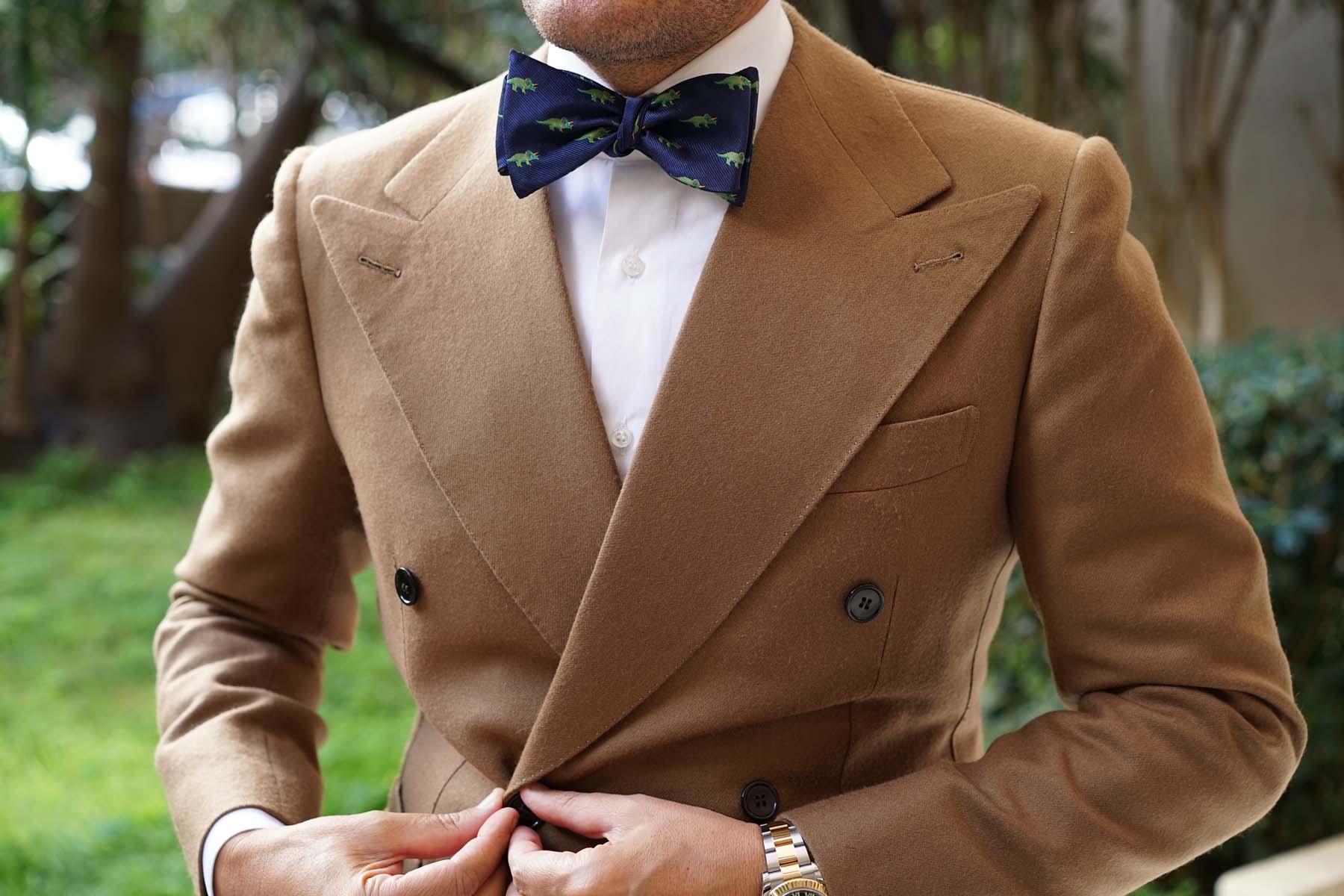 Natbeck Triceratops Dinosaur Self Bow Tie Fun Patterned Cotton Bow Tie for Kids and Adults