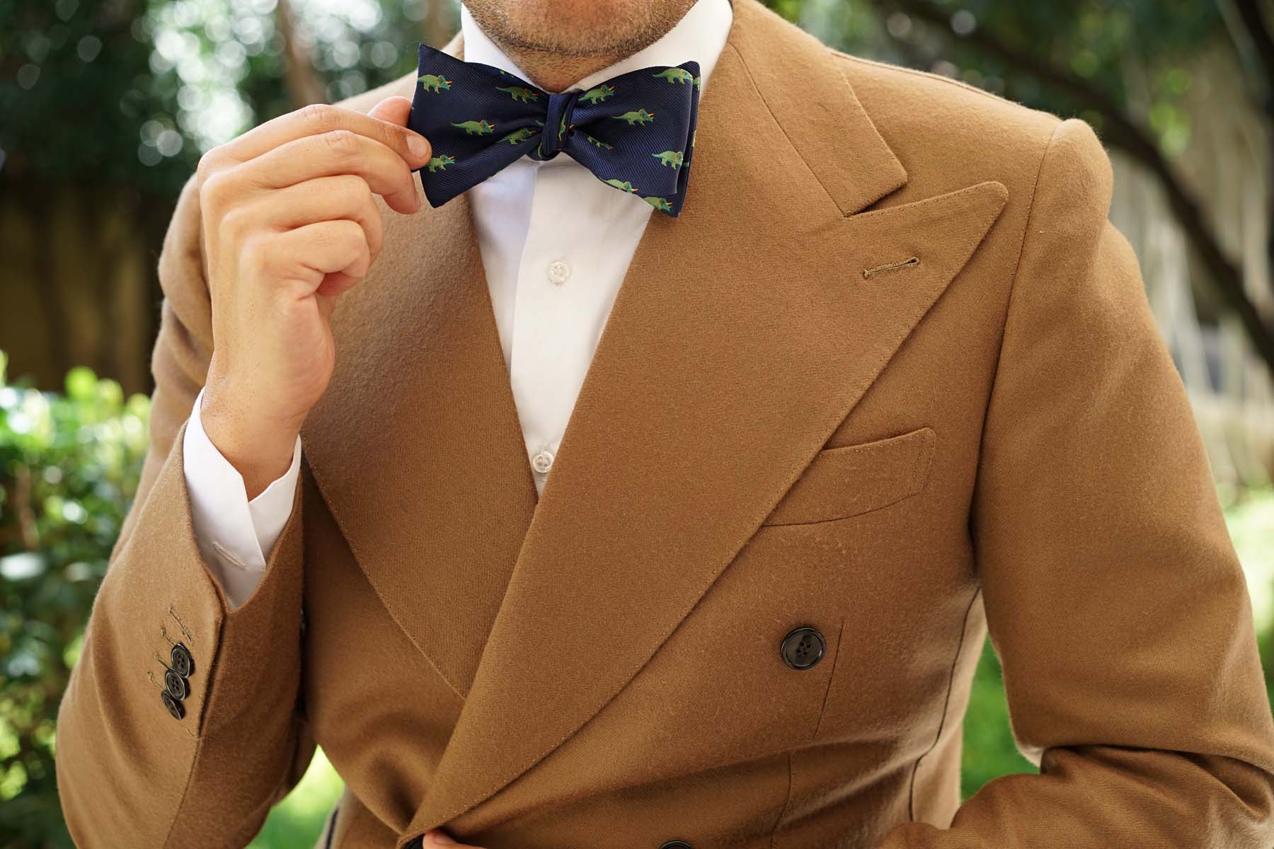 Natbeck Triceratops Dinosaur Self Bow Tie Fun Patterned Cotton Bow Tie for Kids and Adults