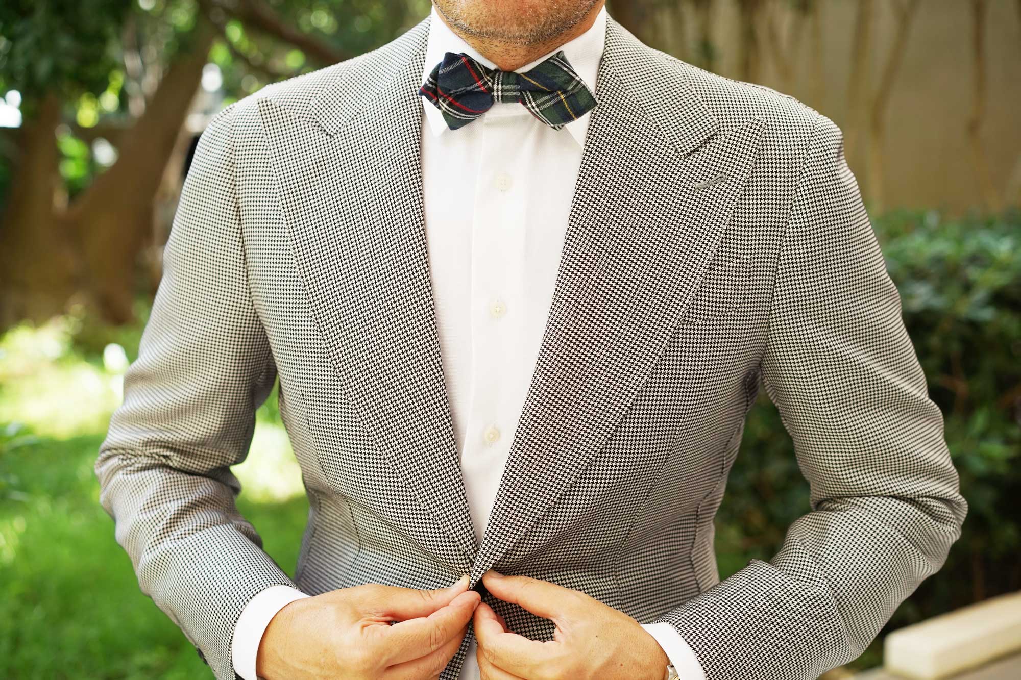 Natbeck Scottish Kilt Pattern Diamond Bow Tie for Events and Office Green