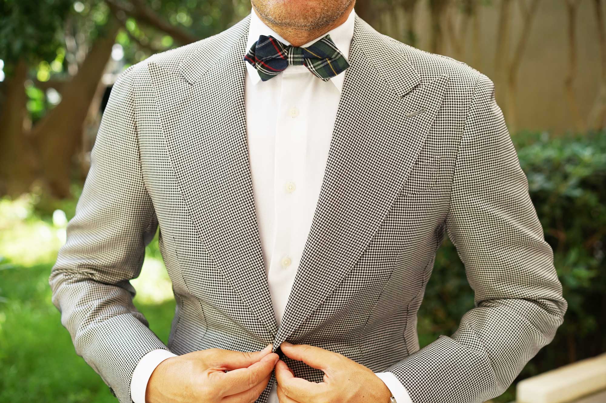 Natbeck Scottish Kilt Pattern Diamond Bow Tie for Events and Office Green