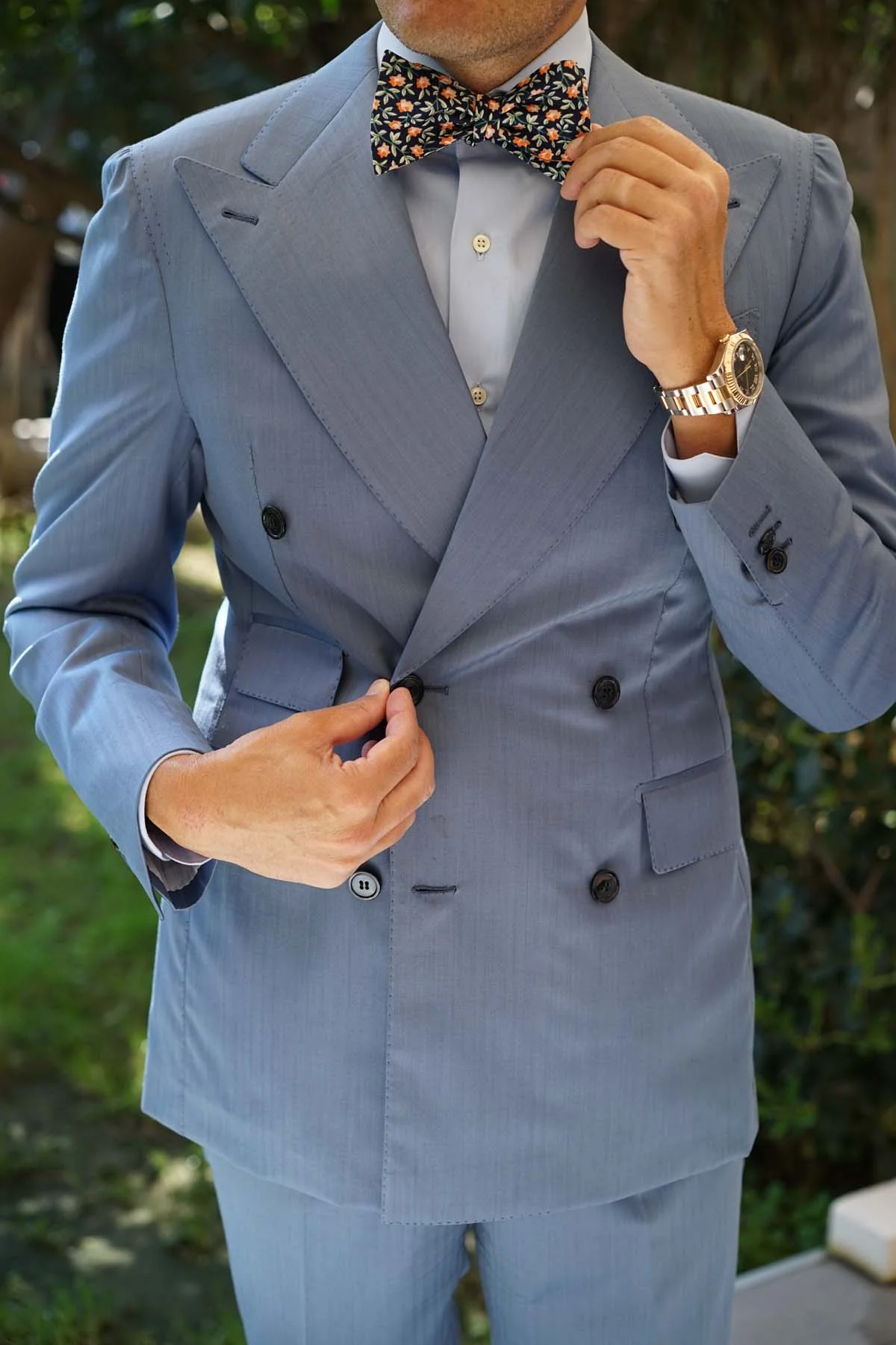 Natbeck Self Tie Bow Tie Santo Domingo Floral Blue suitable for spring weddings