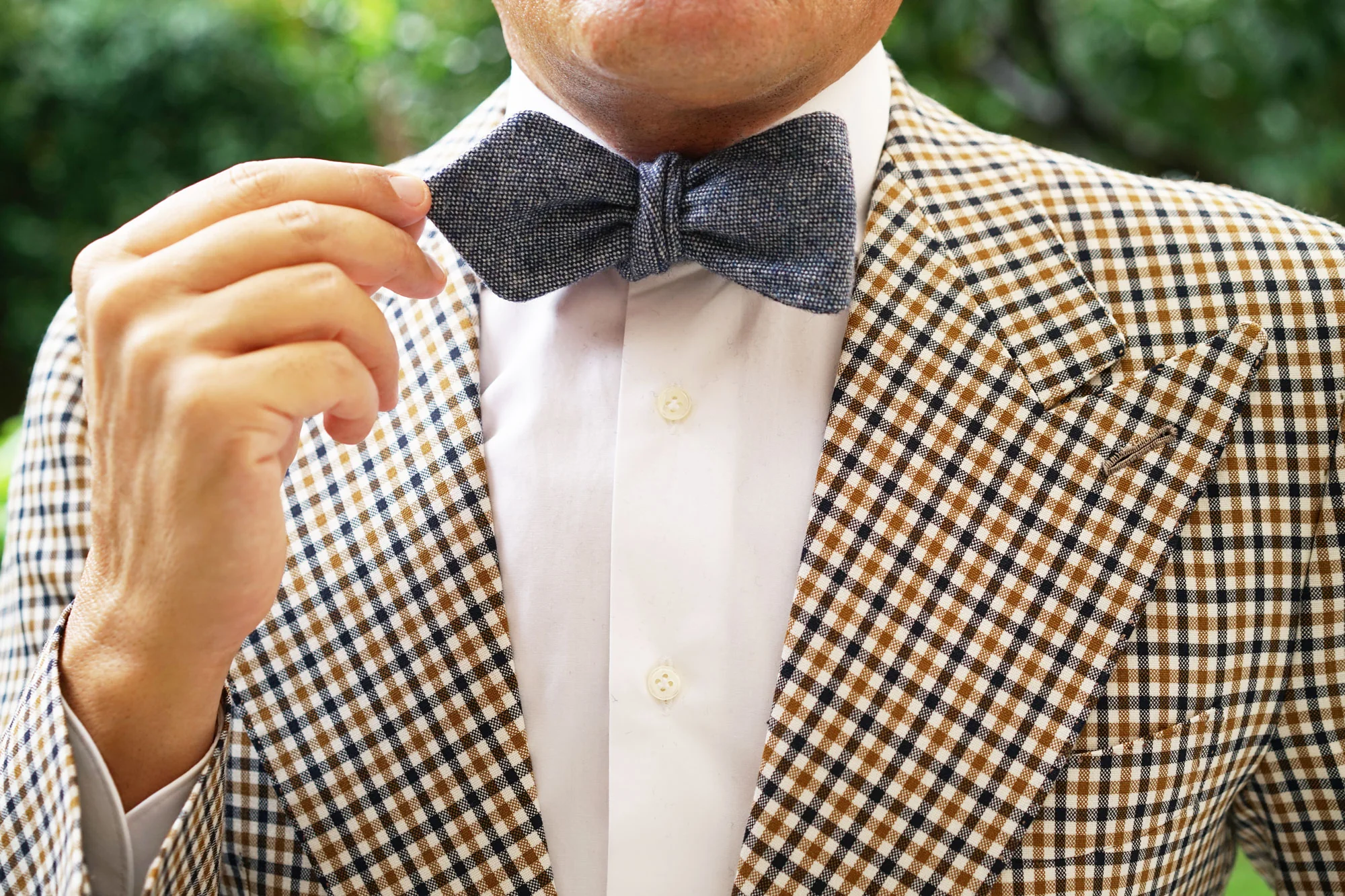 Natbeck Diamond Self Tie Bow Tie in Wool with Suffolk Donegal Blue Fabric