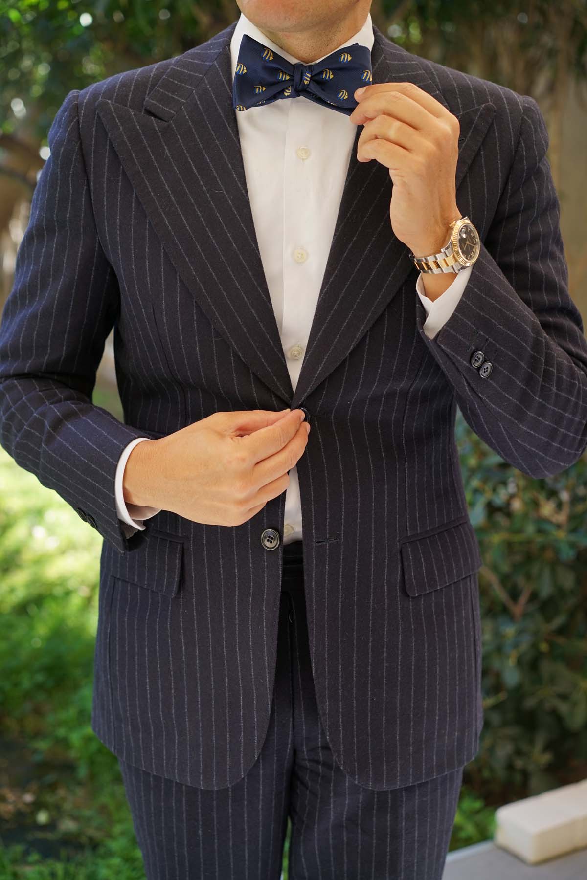 Natbeck Self Tie Bow Tie Tropical Fijian Fish Blue suitable for island weddings