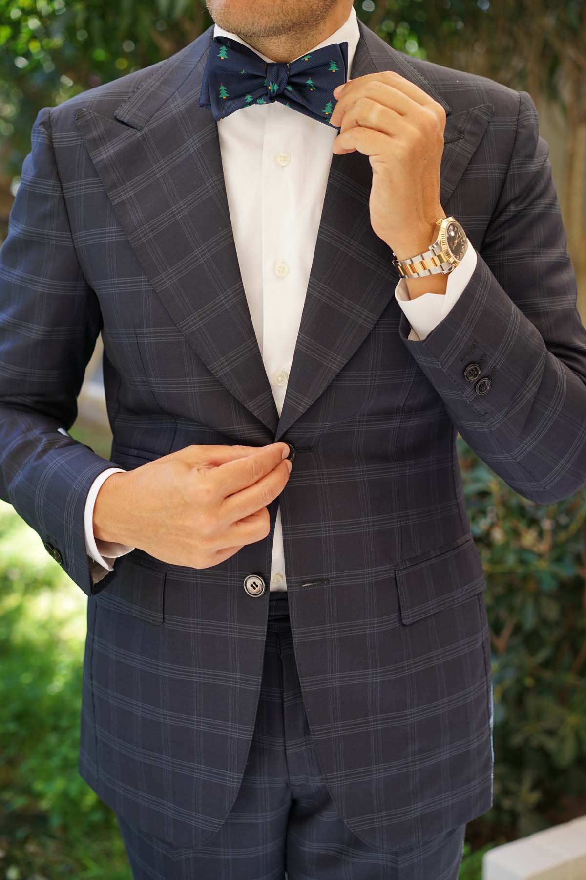 Natbeck Christmas Tree Self Bow Tie Fun Cotton Bow Tie with Christmas Tree Motif for Holiday Events