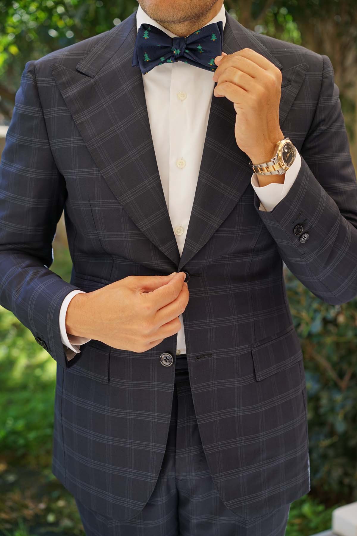 Natbeck Christmas Tree Self Bow Tie Fun Cotton Bow Tie with Christmas Tree Motif for Holiday Events