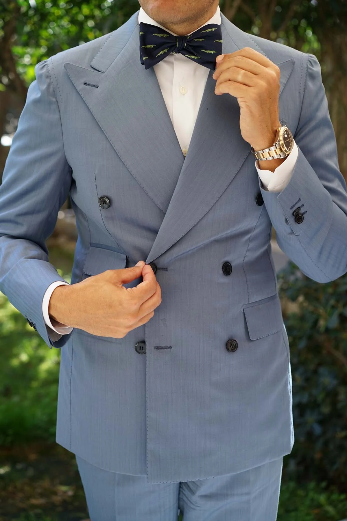 Natbeck Bold Crocodile Self Bow Tie for Unique Party and Business Looks Green