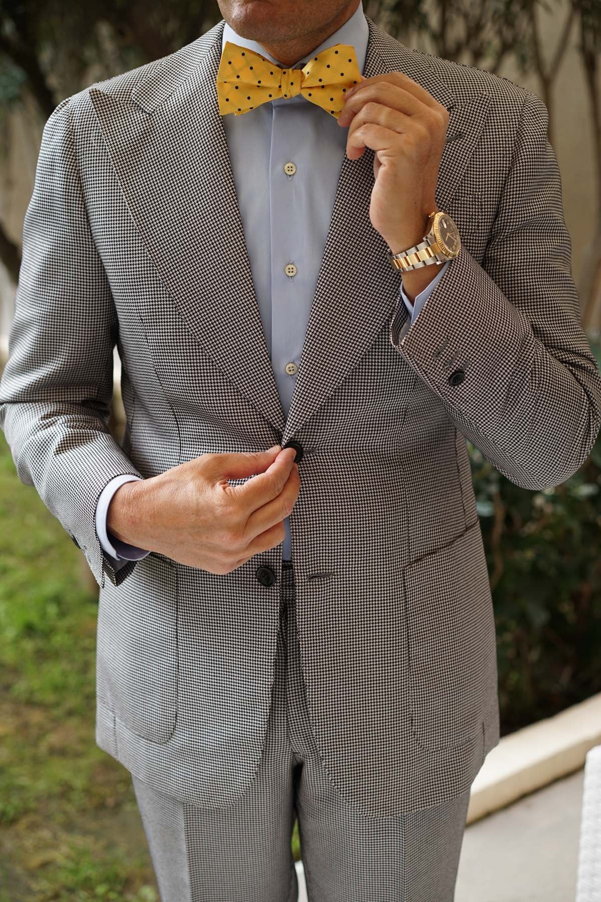 Natbeck Polka Dot Bow Tie Untied in Yellow