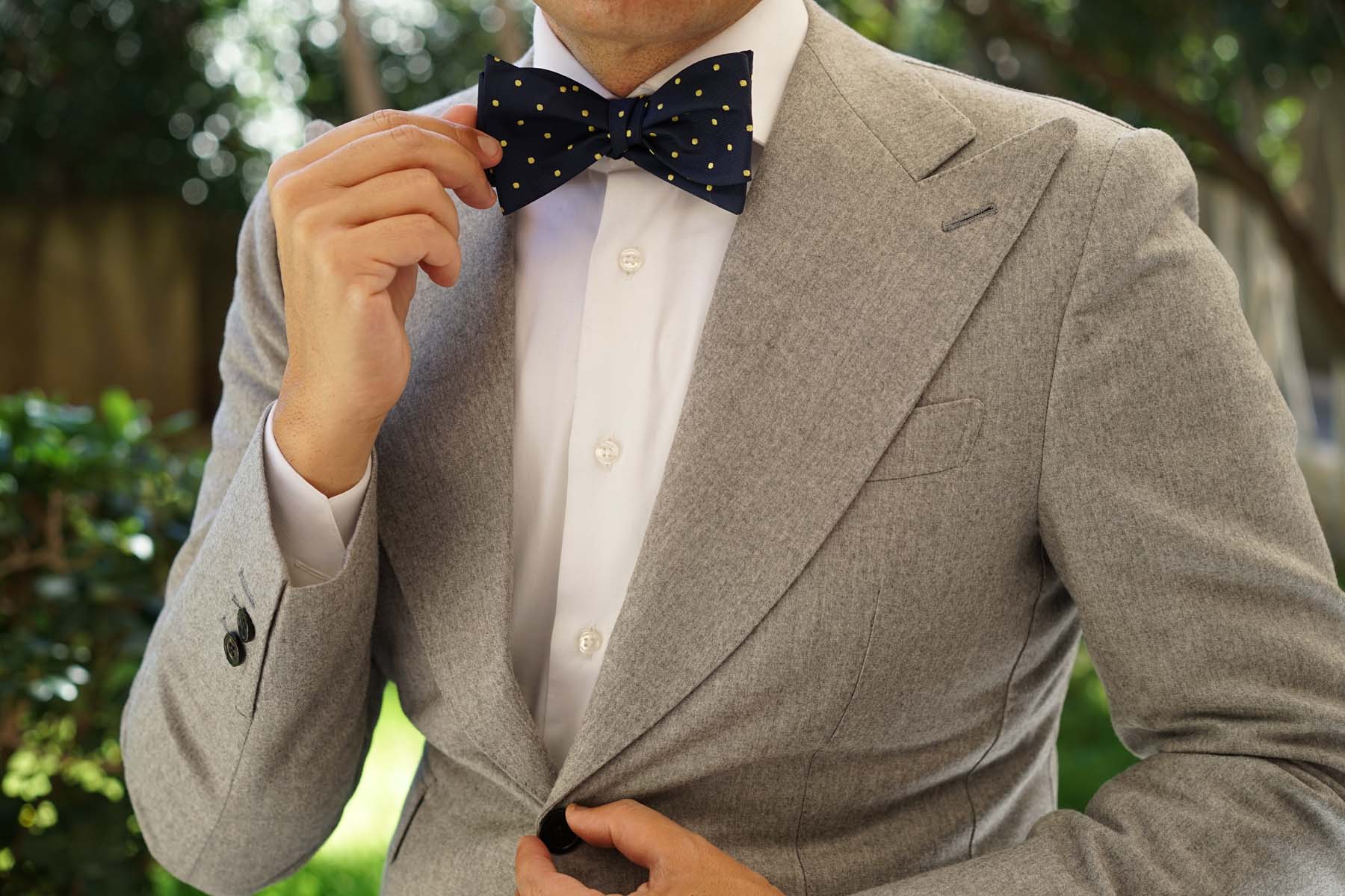 Natbeck Polka Dot Self Tie Bow Tie Elegant Navy Blue With Yellow