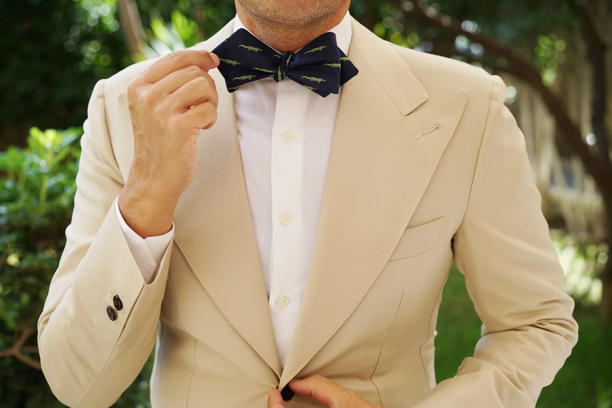 Natbeck Saltwater Crocodile Pattern Diamond Bow Tie Brown