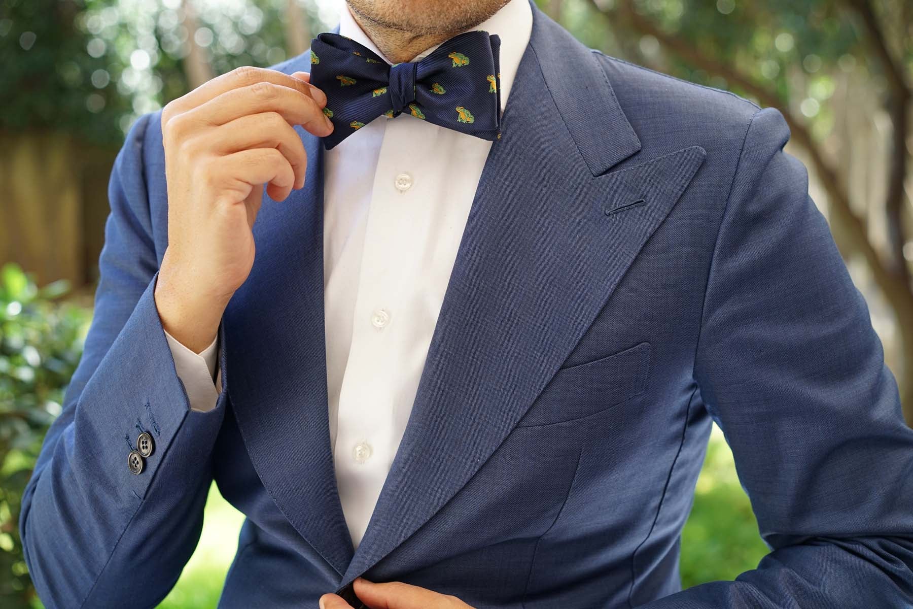 Natbeck Gero Gero Frog Pattern Silk Self Bow Tie Playful Animal Inspired Bow Tie