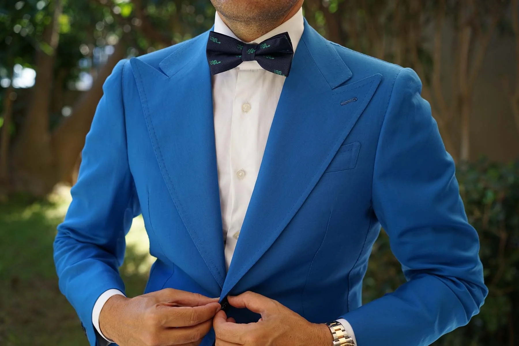 Natbeck Serpico The Snake Bow Tie for Exotic Parties and Unique Themed Events Green