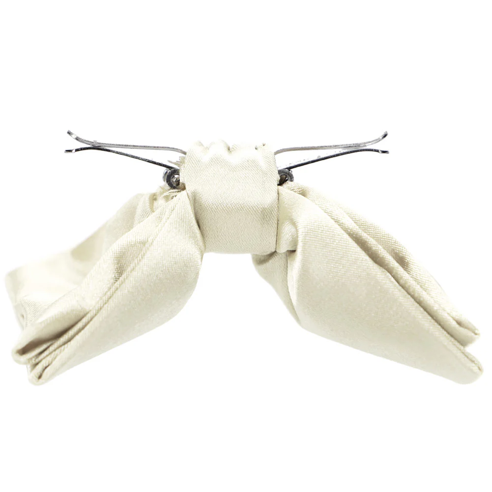 Natbeck Pearl Clip-On Elegant Bow Tie