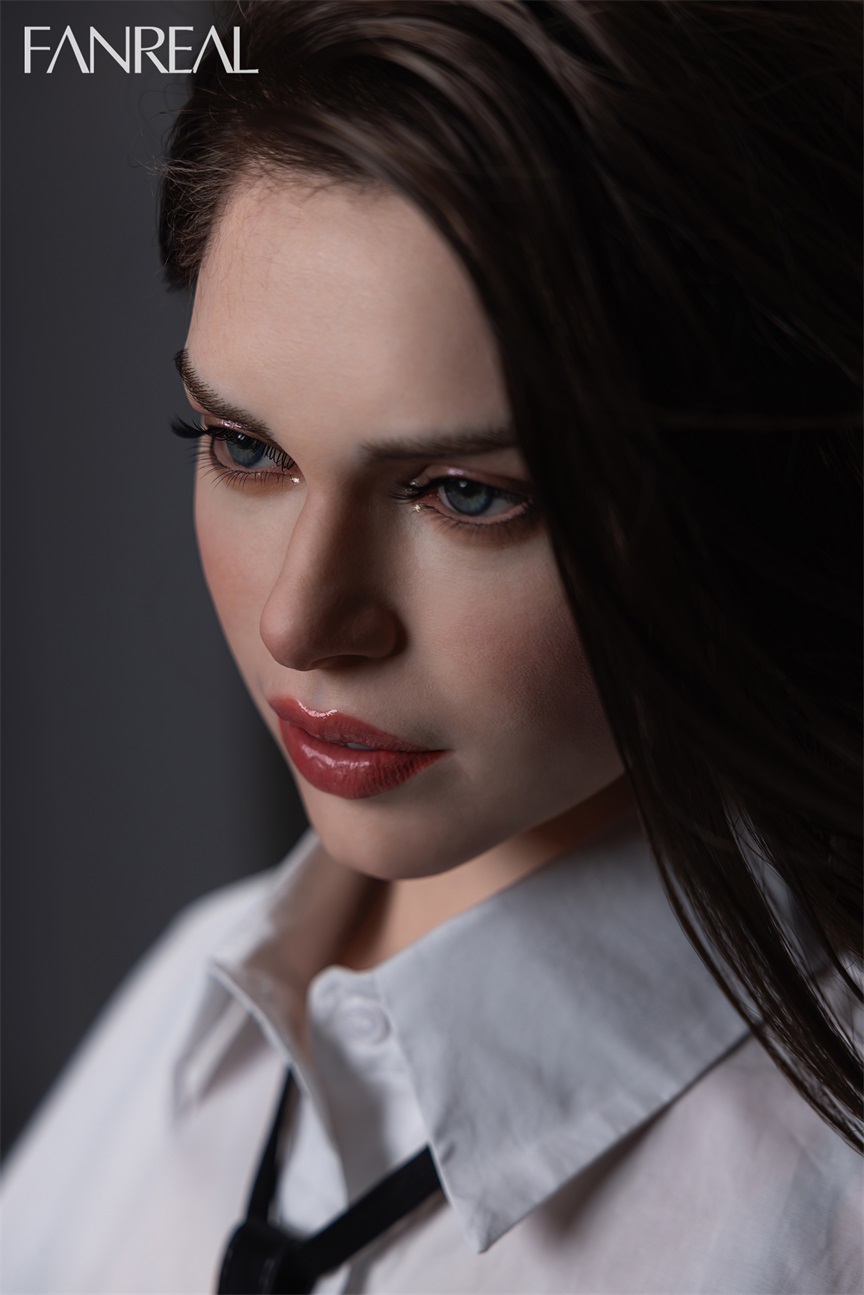 FanReal丨Gina - 5ft 7/170cm D-Cup Silicone Sex Doll