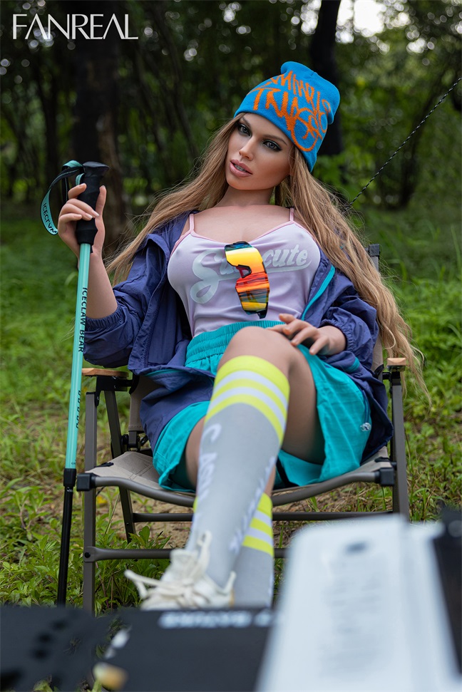 FanReal | Kelly - 5ft 1/155cm F-Cup Real Skin Silicone Sex Doll