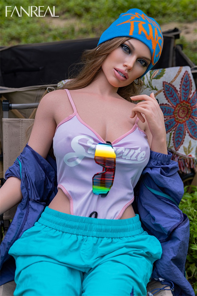 FanReal | Kelly - 5ft 1/155cm F-Cup Real Skin Silicone Sex Doll