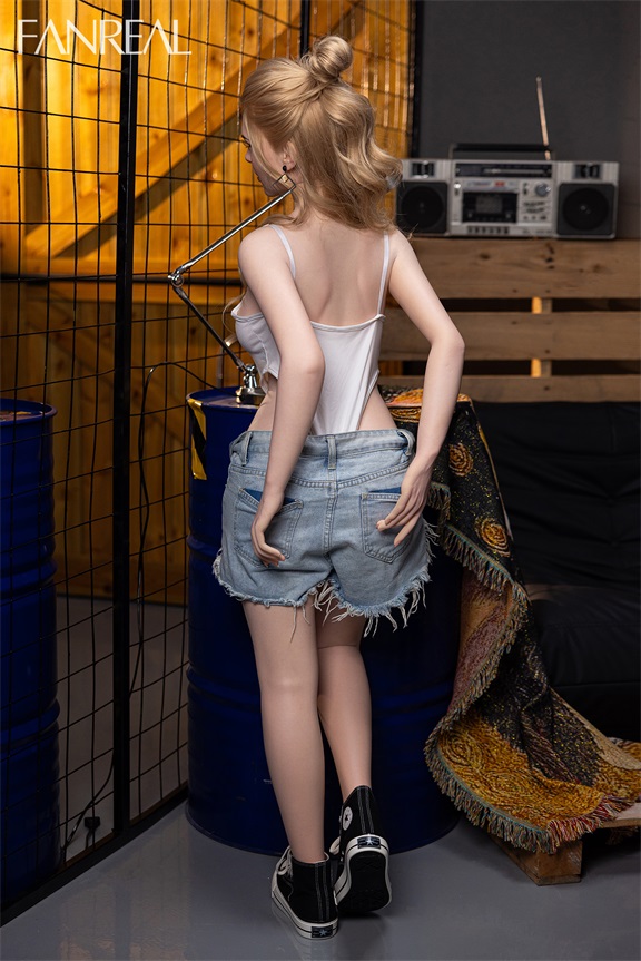FanReal | Gina - 5ft 1/155cm F-Cup Real Skin Silicone Sex Doll