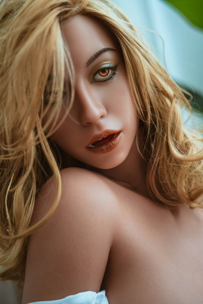 Top Fire丨Marjorie - Ultra Light 5ft 7/169cm Silicone Sex Doll, Head T39