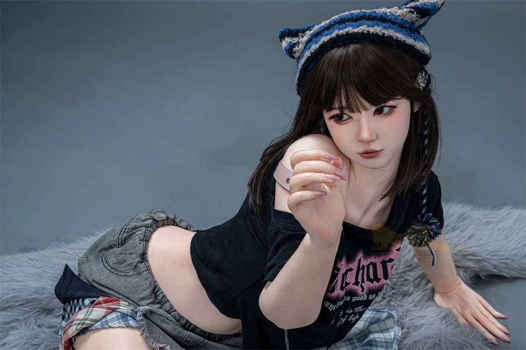 Irontech | Nia2 -5.2ft (158cm) Silicone Realistic Doll