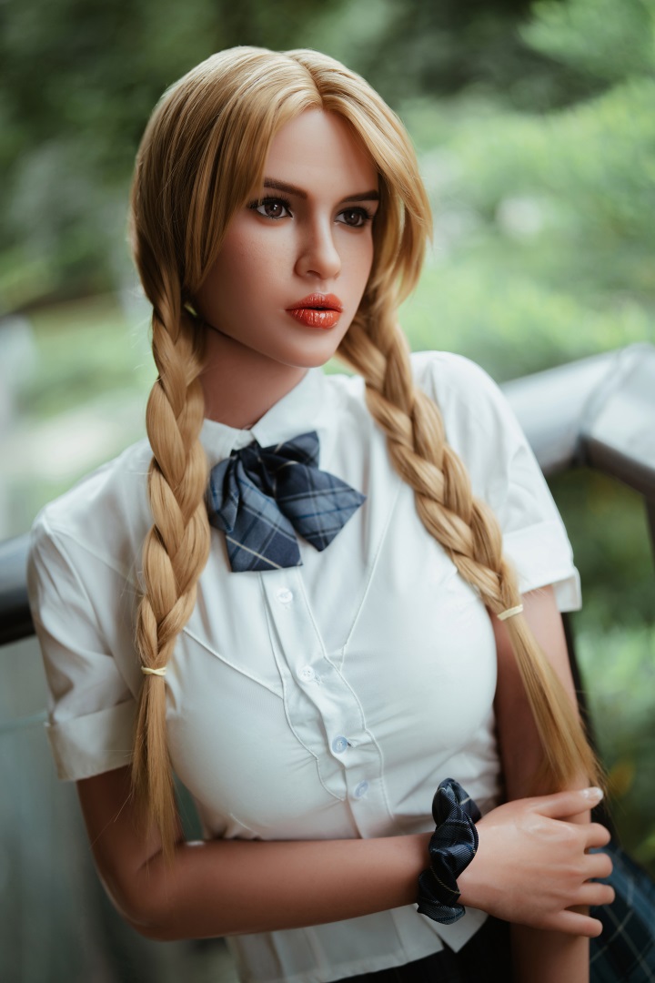Top Fire丨Eden- Ultra Light 5ft6 /170cm D-cup Movable Jaw Silicone Sex Doll
