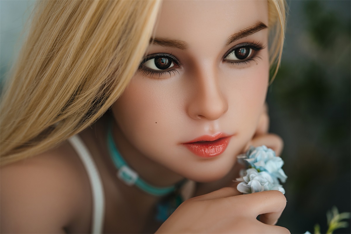 Luna - 4ft10(148cm) Movable Jaw Silicone Head Sex Doll 