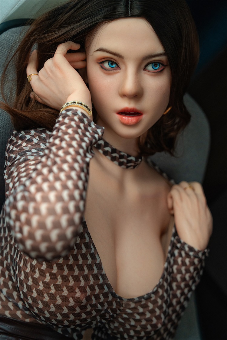 Fiona - 5ft 6/168cm Big Breast ROS Head Silicone Sex Doll