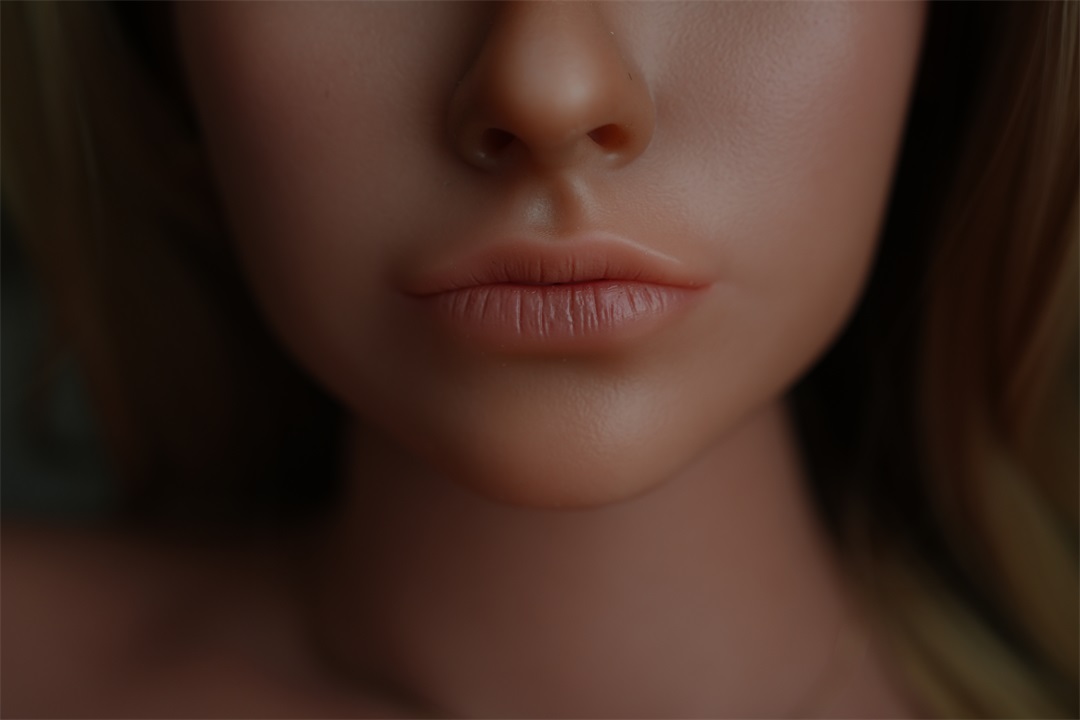 Top Fire丨Kensley - Ultra Light 5ft6 /170cm D-cup Movable Jaw Silicone Sex Doll