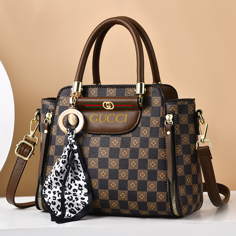 GUCCI Нова модна кожена чанта в контрастен цвят от 2024 г