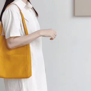 👜СЕМПЛА ЕДНОЦВЕТНА ЧАНТА ЗА РАМО ОТ ЕСТЕСТВЕНА КОЖА