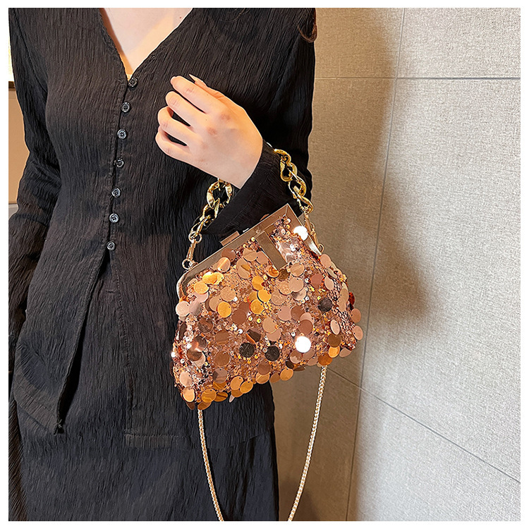 👜✨High-end Luxus, Pailletten-Kettentasche, Modisches Damenaccessoire der neuen Kollektion 2023!